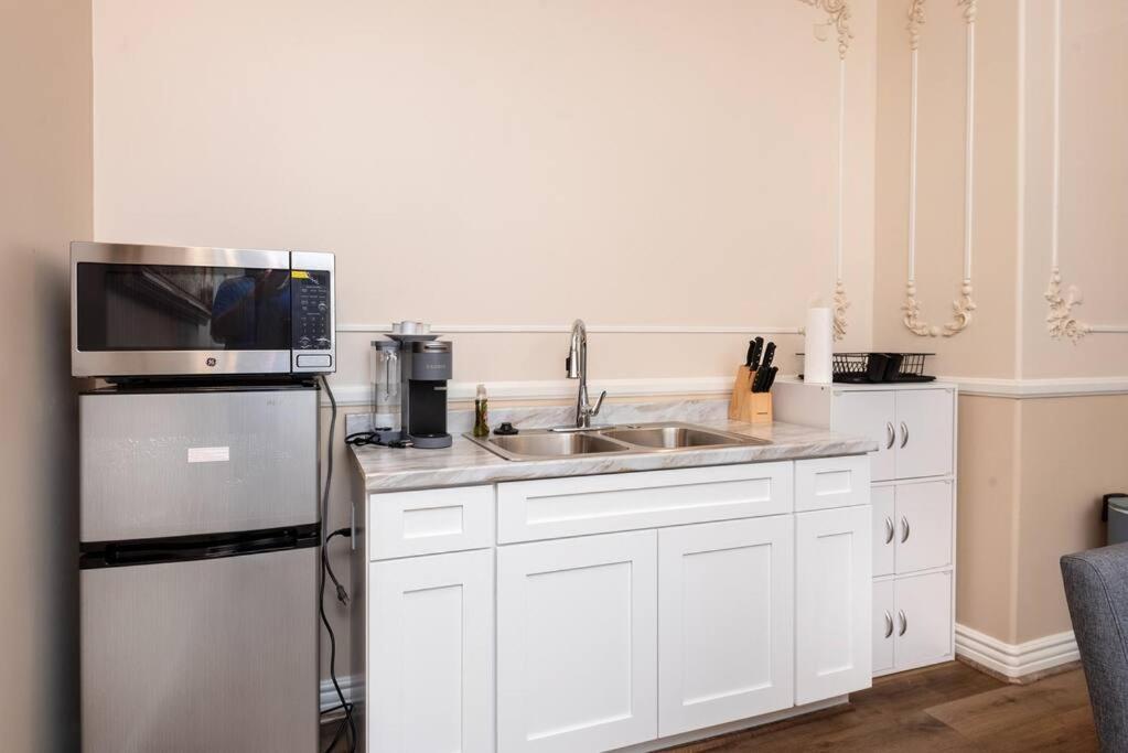 Lavish 2-bedroom In La! Apartamento Los Ángeles